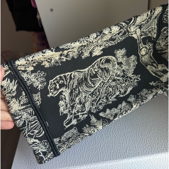 Small Dior Book Tote (Free Bag Insert) - Picture 17 of 17